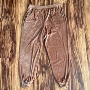 SKIMS Velour Joggers